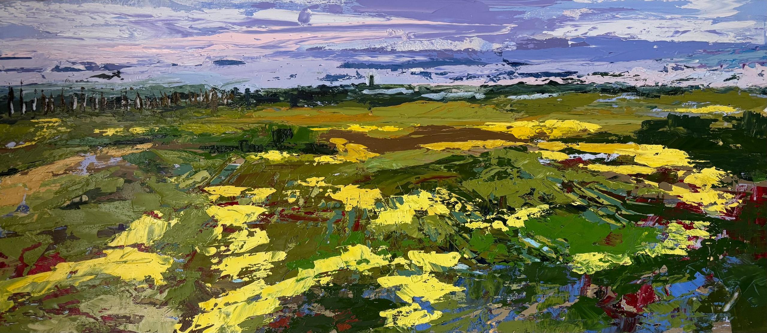 Paisaje de un campo lleno de flores amarillas. Una torre al fondo y cielo morado. El océano en el horizonte.